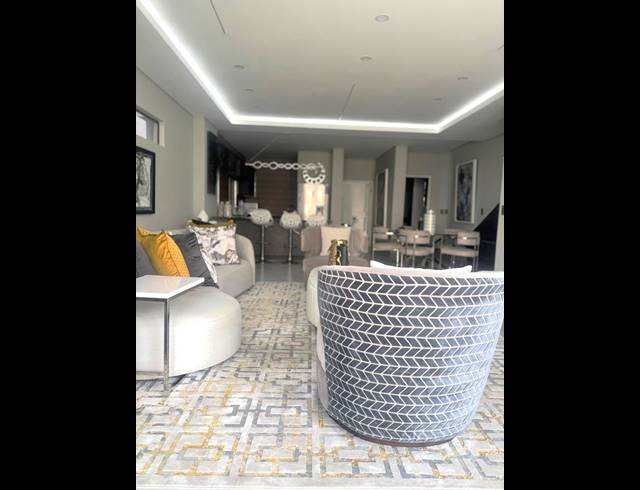 3 BEDROOM FREEHOLD FOR SALE IN THE ISLANDS ESTATES